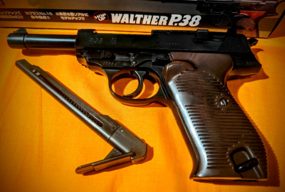 WALTHER P-38 BBガン 数回使用 sddefault.jpg